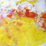 Abstrakte Collage aus Chinapapier in Gelb- und Orangetönen im kleinen Format