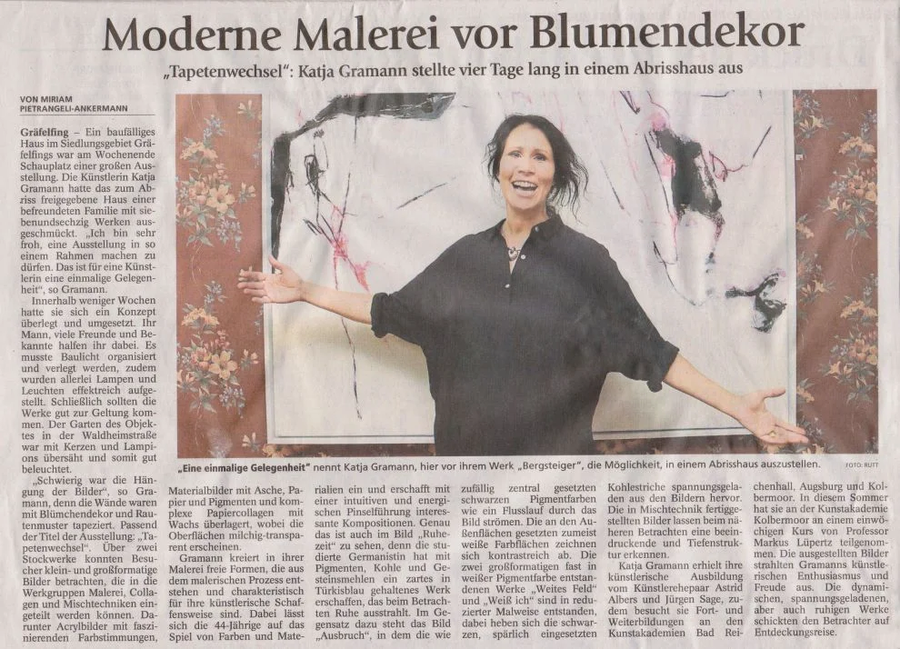 Pressebericht im Münchner Merkur vom 23. Oktober 2017 über das Kunstprojekt "Tapetenwechsel" im Abrisshaus von Katja Gramann in Gräfelfing
