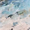 Nahaufnahme der Maloberfläche von Thalassa: reliefartige Struktur aus Asche, Pigmenten und Gesteinsmehl
