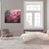 Abstraktes Wandbild „Füreinander 1" von Katja Gramann an hellbeiger Wand im Schlafzimmer