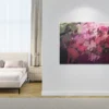 Abstraktes Acrylgemälde „Füreinander 1" von Katja Gramann an weißer Wand im Schlafzimmer