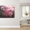 Originalgemälde „Füreinander Nr. 3" von Katja Gramann an hellbeiger Wand – Wandkunst kaufen für ein modernes Zuhause