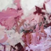 fuereinander-5-150x80x3cm-detail-3-katja-gramann Detailaufnahme aus "Füreinander Nr. 5": lebendige Magenta- und Pinktöne vor cremefarbenem Untergrund, sichtbare Maltechnik in Acryl