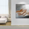 Abstraktes Gemälde „Neubeginn Nr. 4" von Katja Gramann an heller Wand in elegant eingerichtetem Schlafzimmer
